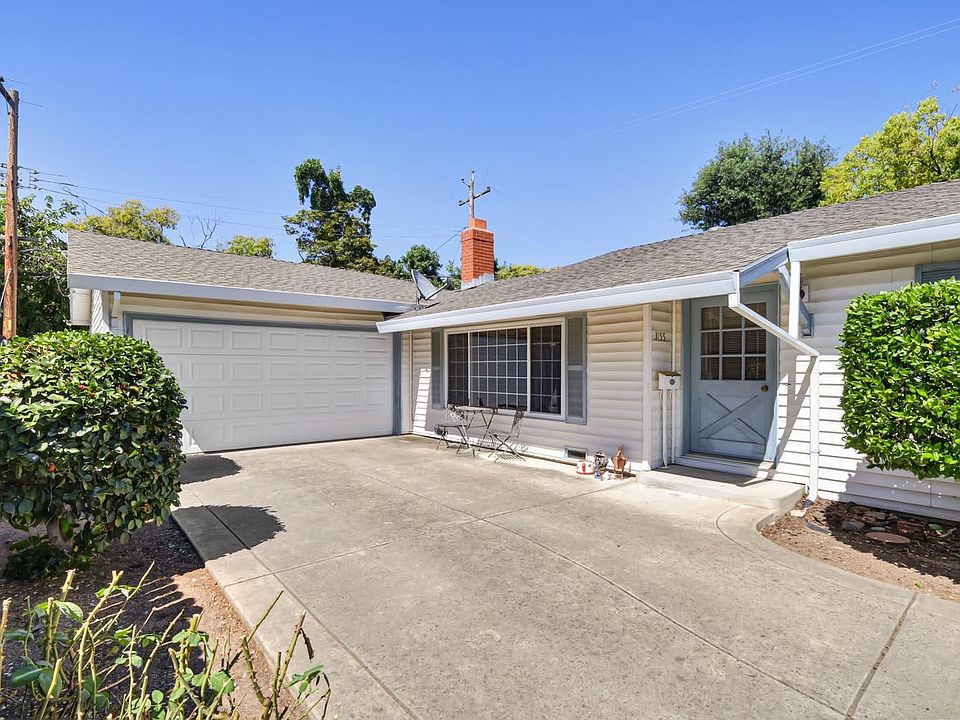 1st image of 3155 Hickory Way