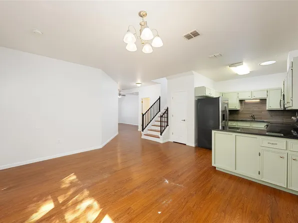 4505 Red River St #B, Austin, TX 78751