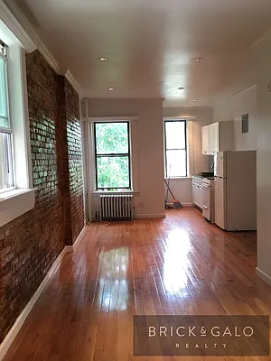 Rented by BRICK & GALO REALTY CORP | media 9