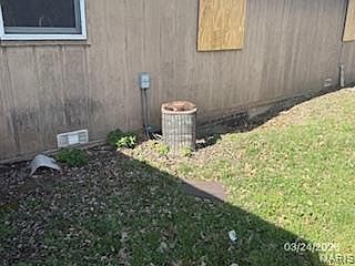 3rd image of 1215 Julie Ave