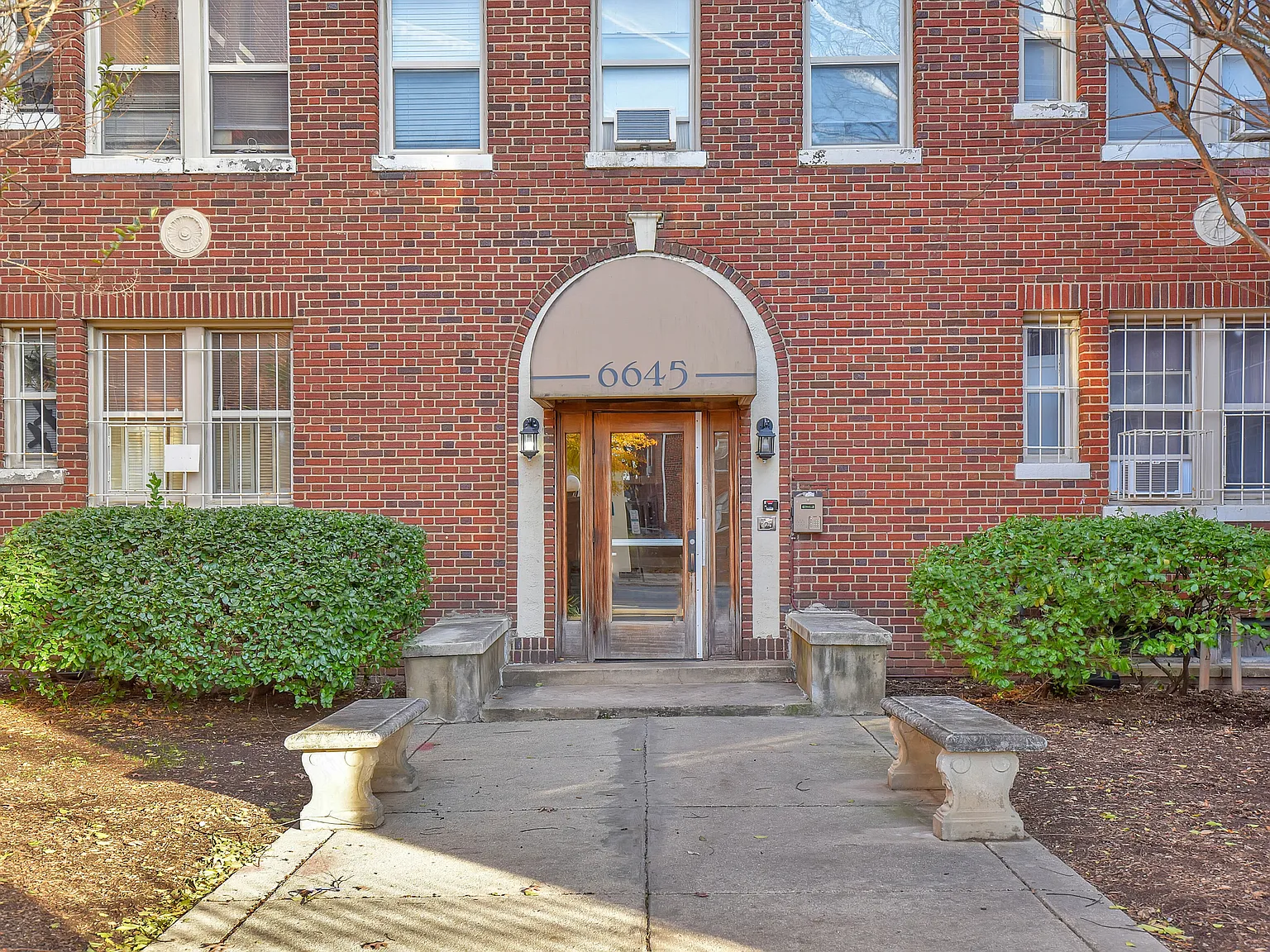 1 bed, 600 sqft, $1,750 — Photo 2