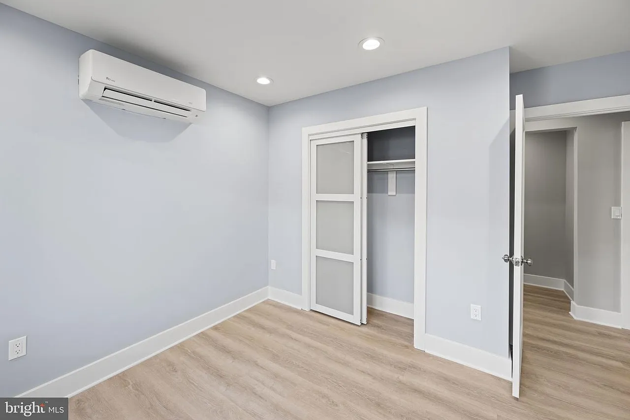 2 bed, 900 sqft, $5,500 — Photo 4