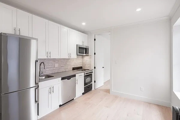 Rented by Compass | media 46