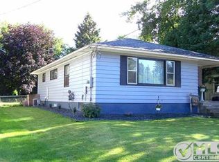 733 E Ayer St, Ironwood, MI 49938