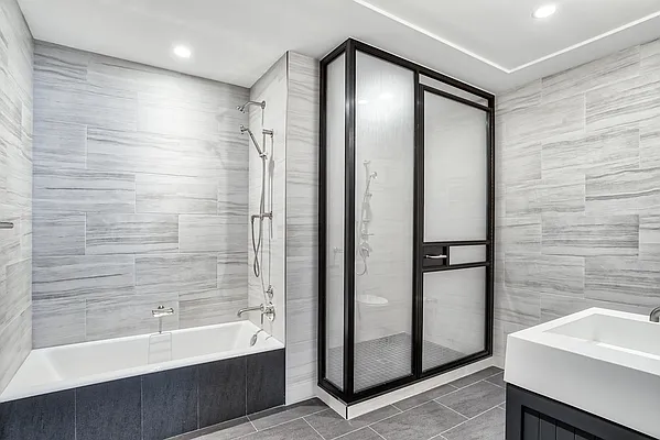 Rented by Extell Marketing Group LLC | media 33