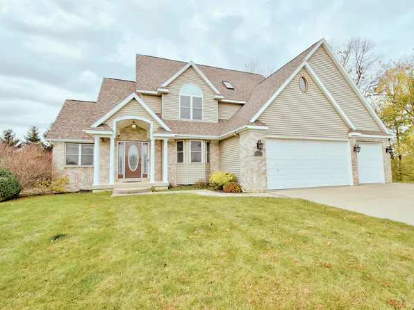 7007 Country Springs Dr SW, Byron Center, MI 49315