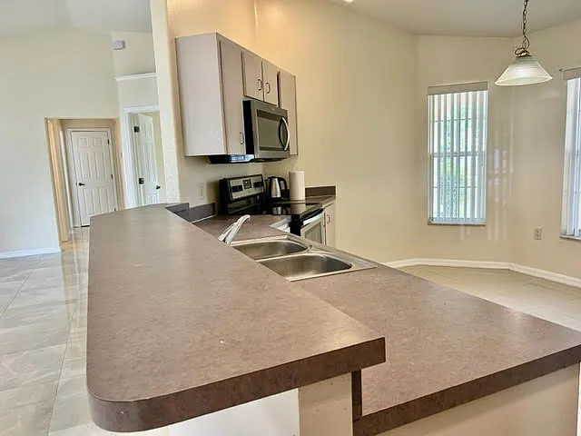 8270 SW 135th Loop — Photo 3