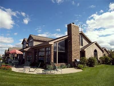 1st image of 130 Harbor Dr