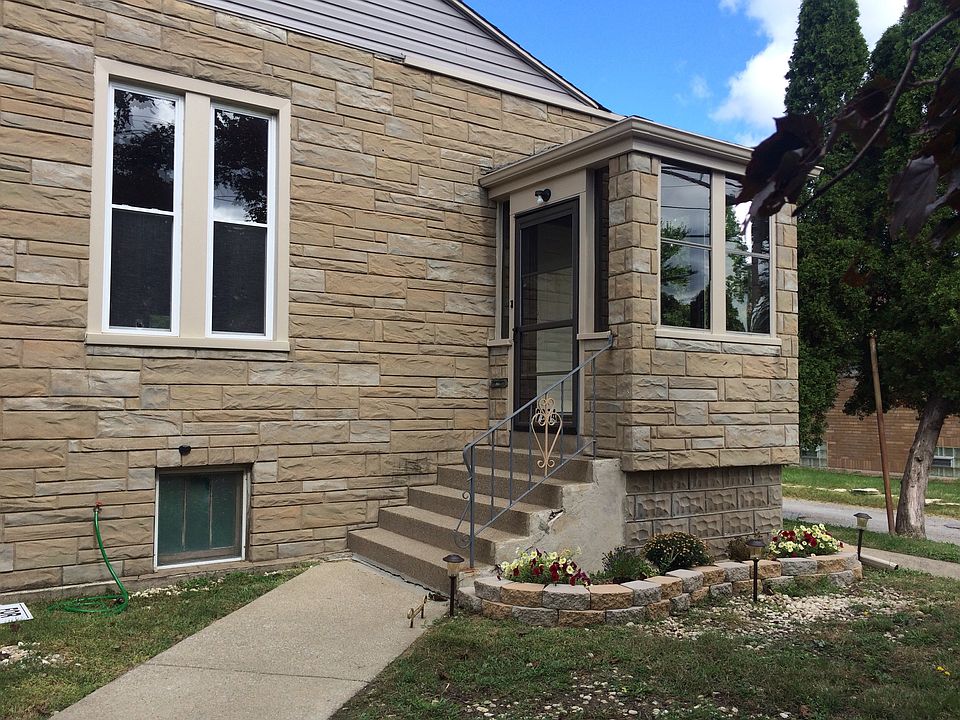 1st image of 2254 123rd St