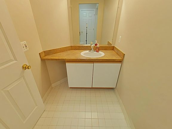 5th image of 2021 Monarch Dr