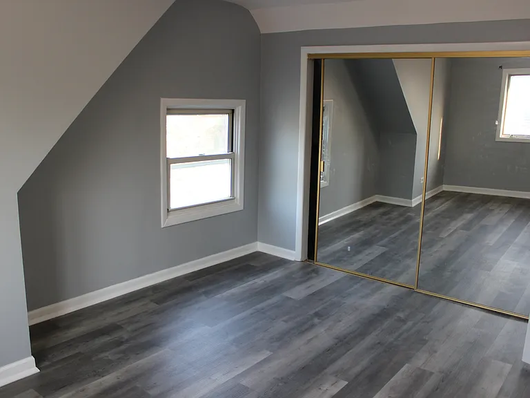 8134 N Merrill St — Photo 29