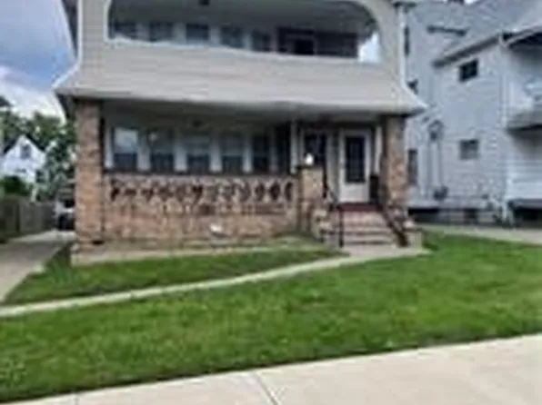8305 Rosewood Ave, Cleveland, OH 44105