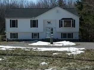 132 Greeley St, Hudson, NH 03051