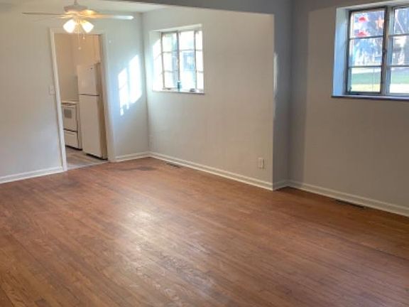 3rd image of 4273 W 222nd St