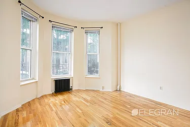 Rented by (Legacy) Elegran