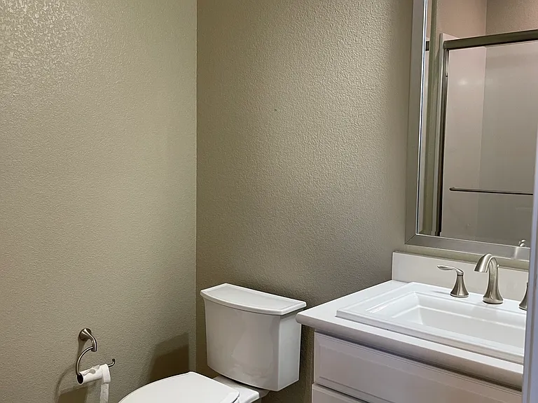 611 Avenue One — Photo 5