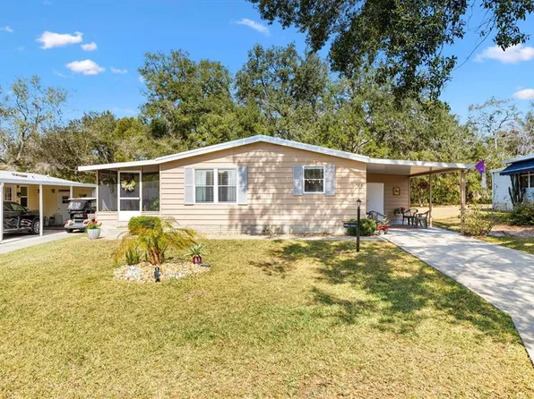 520 Saint Andrews Blvd, Lady Lake, FL 32159