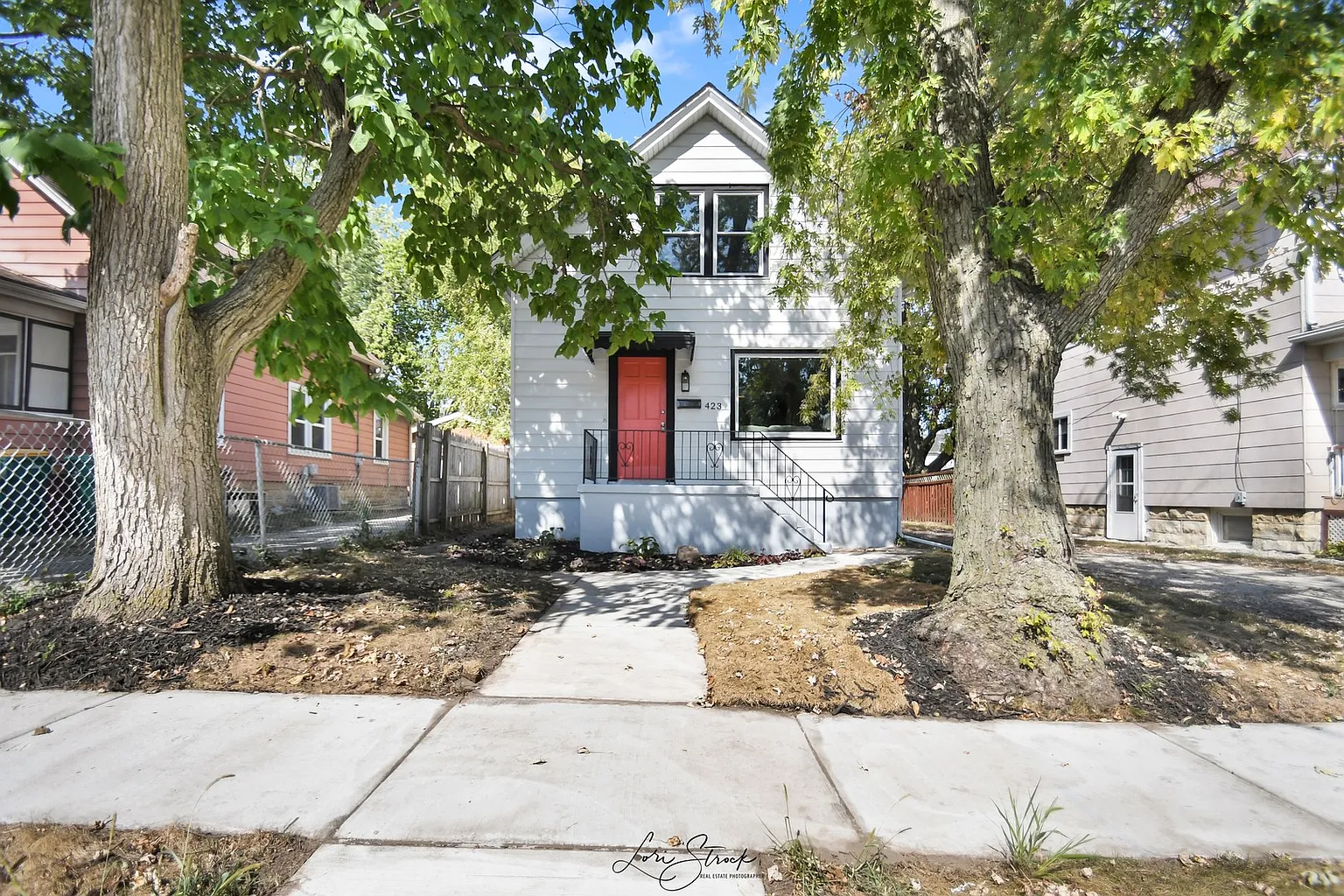 423 Madeline St photo 1