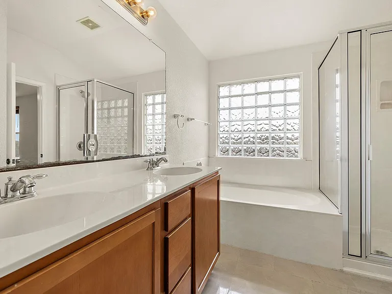 11509 Running Brush Ln — Photo 16
