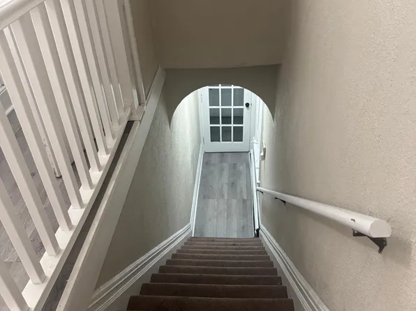 97 W 35th St, Bayonne, NJ 07002