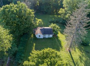 652 Hill Rd, Georgetown, PA 15043