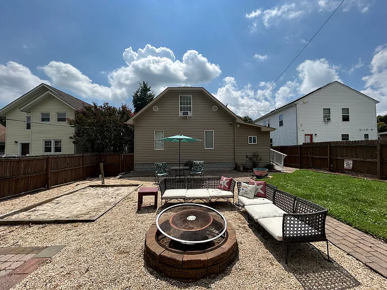 148 Post Rd — Photo 27