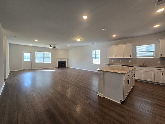 5th image of 3507 Peace Rd
