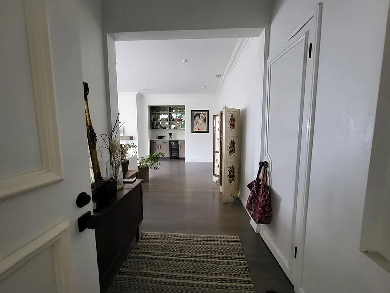 PH 7 Foyer