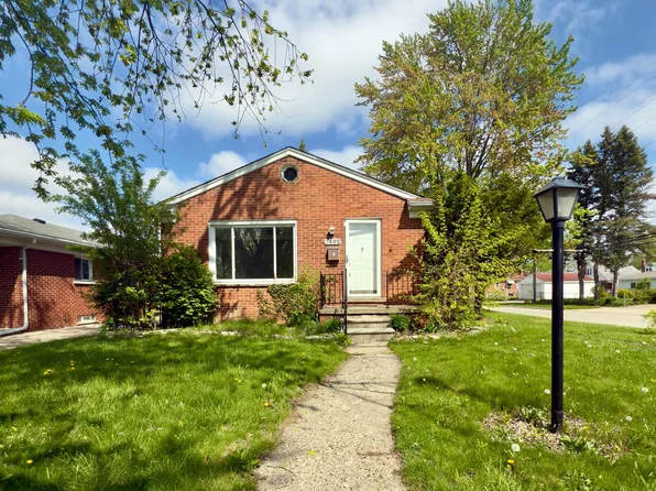 7402 Colonial St, Dearborn Heights, MI 48127