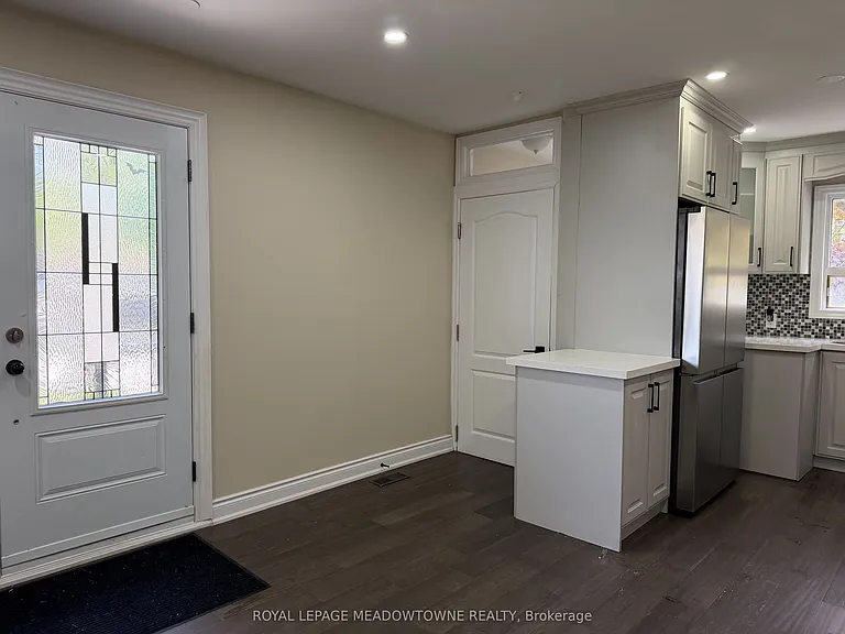 4 Keats Ave #MAIN — Photo 8