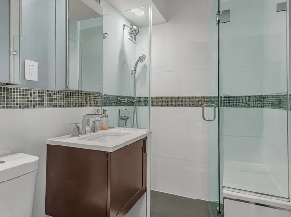 220 East 54th Street image 7 of 18