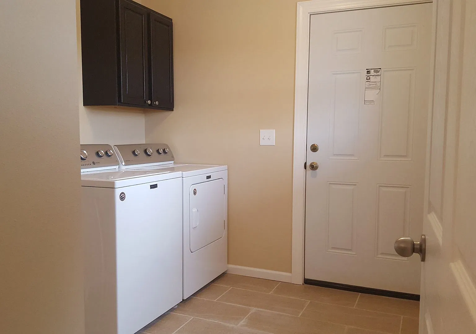 2 Bedroom Duplex — Photo 4