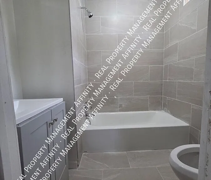 453 E Dison Ave — Photo 18