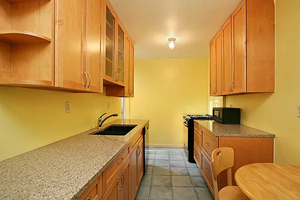 Sold by Corcoran | media 7