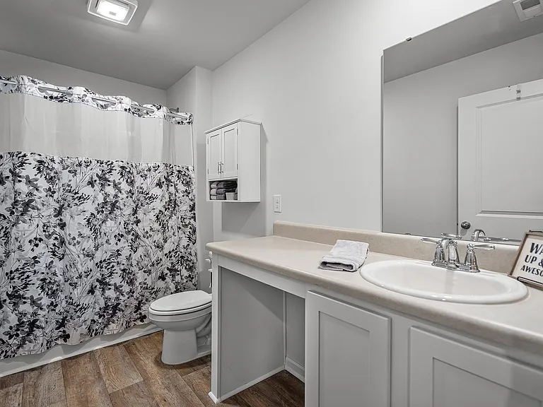 402 Folkstone Rd — Photo 23