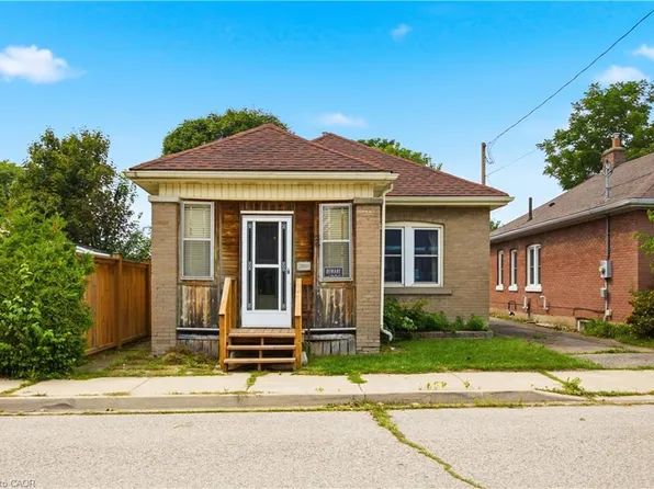 26 Maitland St, Brantford, ON N3S 6K8