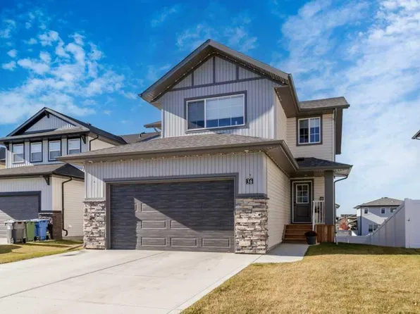 36 E Toal Close, Red Deer, AB T4P 0W6