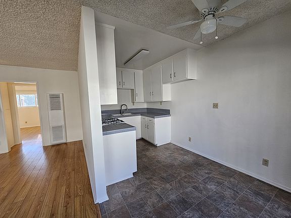 5th image of 10843 Kling St