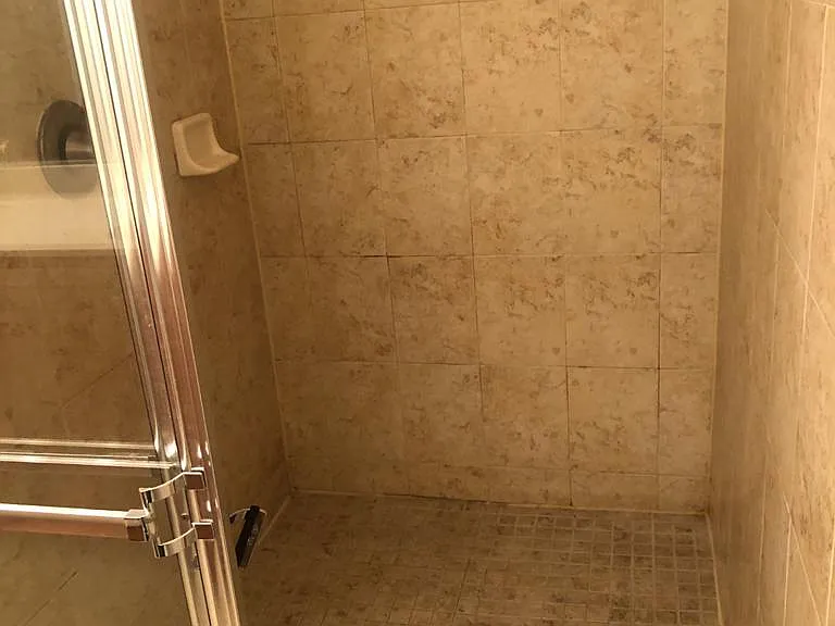 825 Liberty Ct — Photo 11