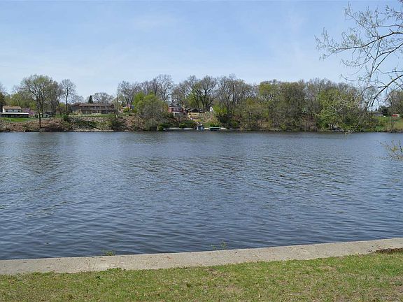 2nd image of 29669 River Shore Ln