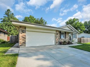 5114 Kings Cir, Racine, WI 53406