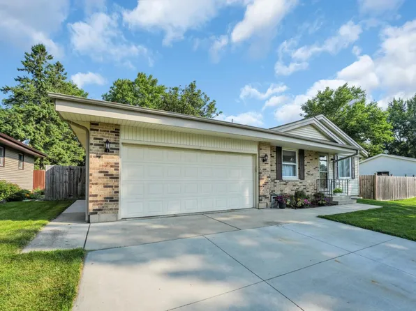 5114 Kings CIRCLE, Racine, WI 53406