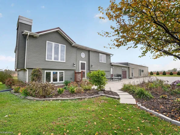 12333 Kober Rd, La Porte City, IA 50651