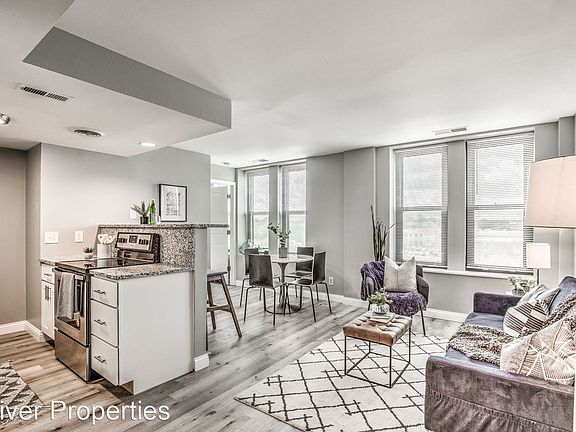 2nd image of 5622 Delmar Blvd #8140751