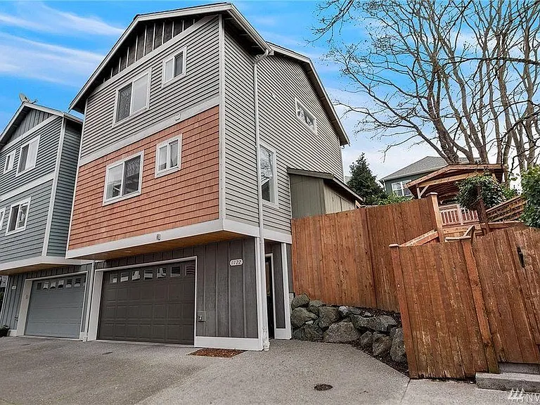 1122 Yakima Ave S — Photo 13