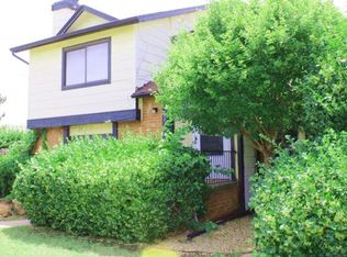 8725 N Roxbury Blvd, Oklahoma City, OK 73132