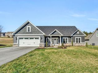 5121 Arrowhead Trl, Salem, VA 24153