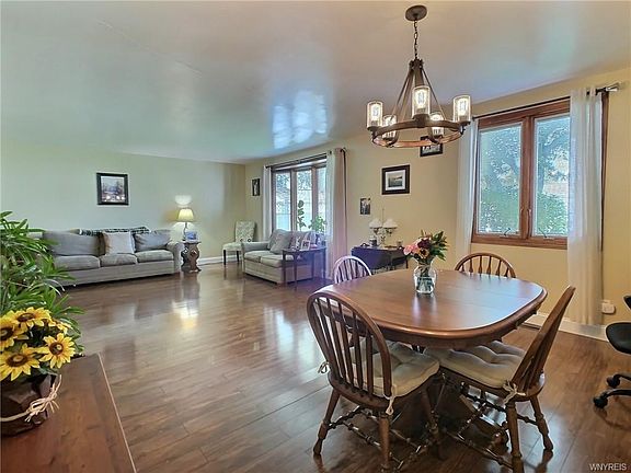 2nd image of 120 Cornell Dr