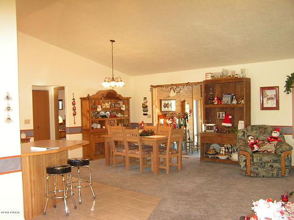 3rd image of 1575 Winsett Way