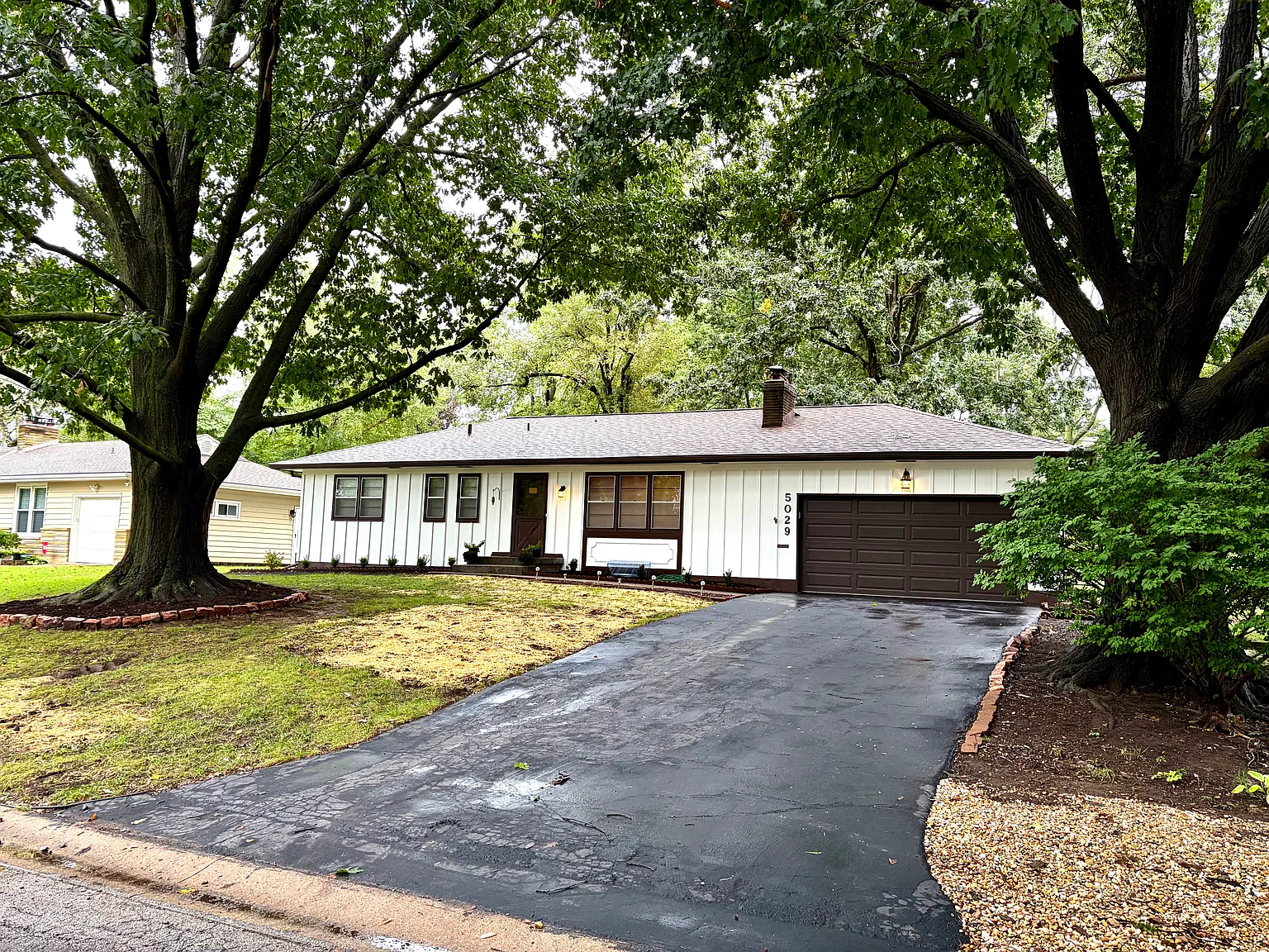 3 bed, 1.5 bath, 1591 sqft, $2,200 — Photo 2